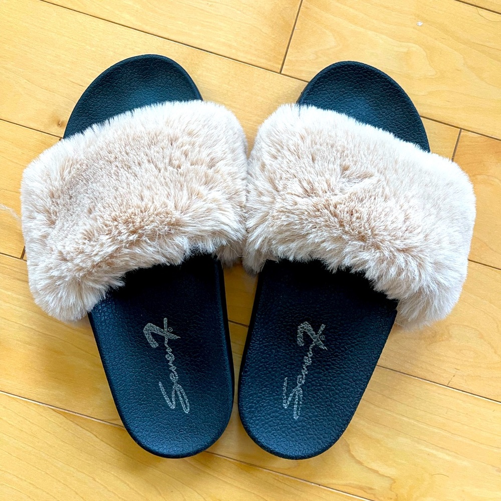 7 for All Mankind Fur Trimmed Slides
